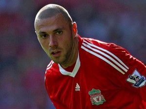 andrea-dossena-liverpool-stoke-city-premier-l_1366588-300x225.jpg